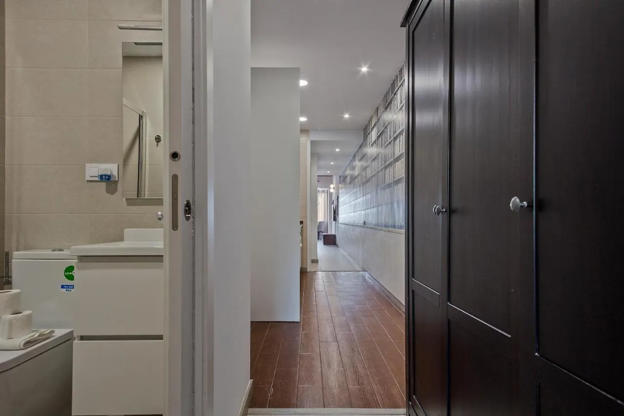 Alcam Books Apartment Barcelona Spain