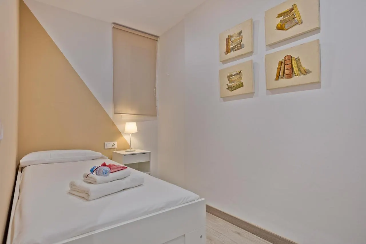 Alcam Books Apartment Barcelona Spain