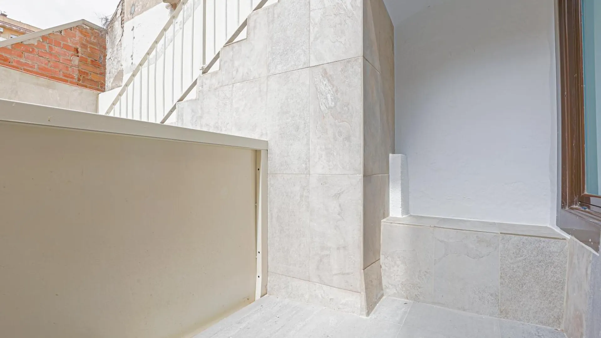 Alcam Books Apartment Barcelona