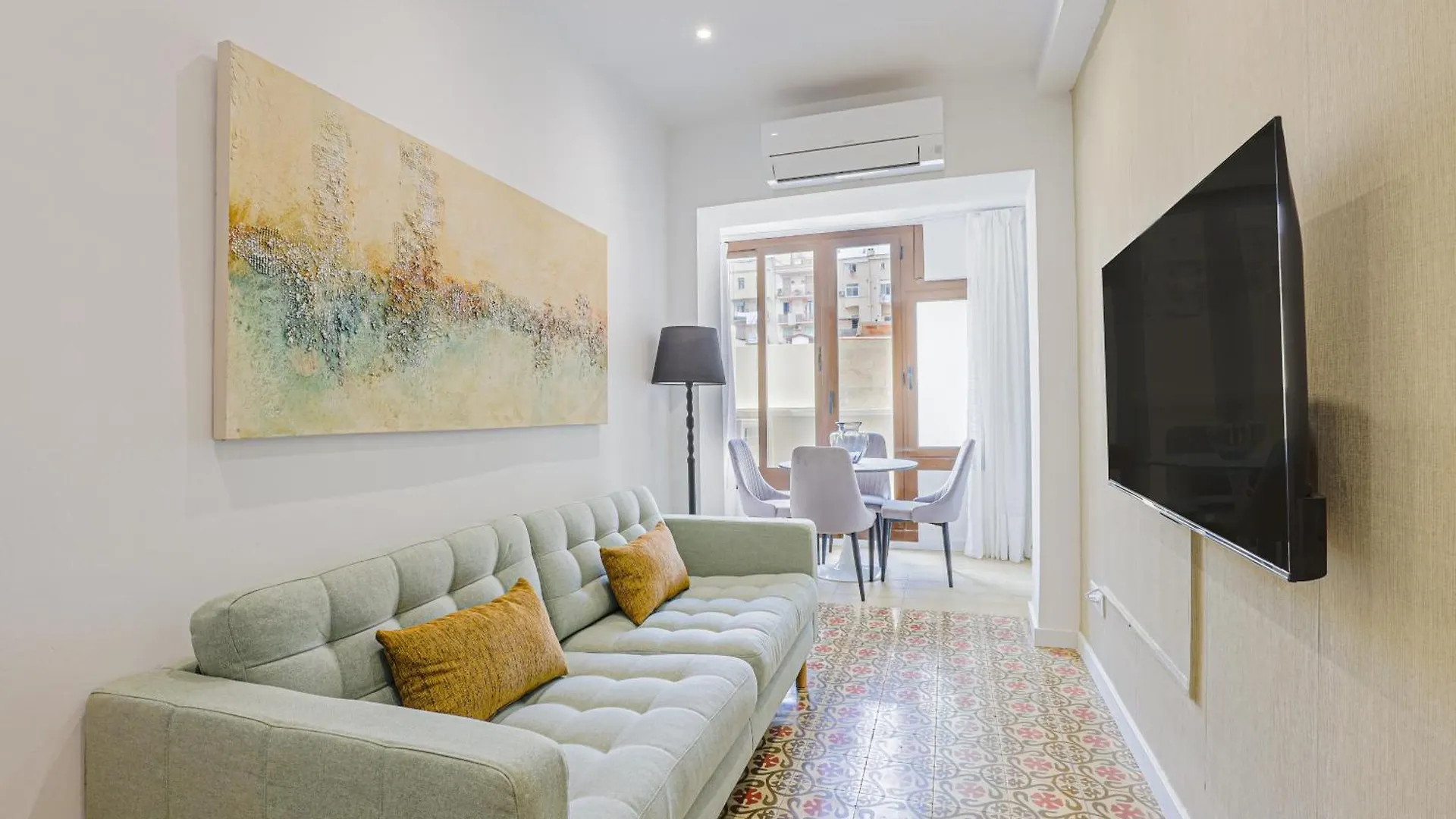 Alcam Books Apartment Barcelona